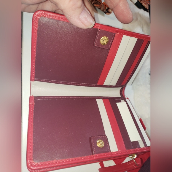 Radley London Wallet and Matching Socks no Box - Picture 4 of 4